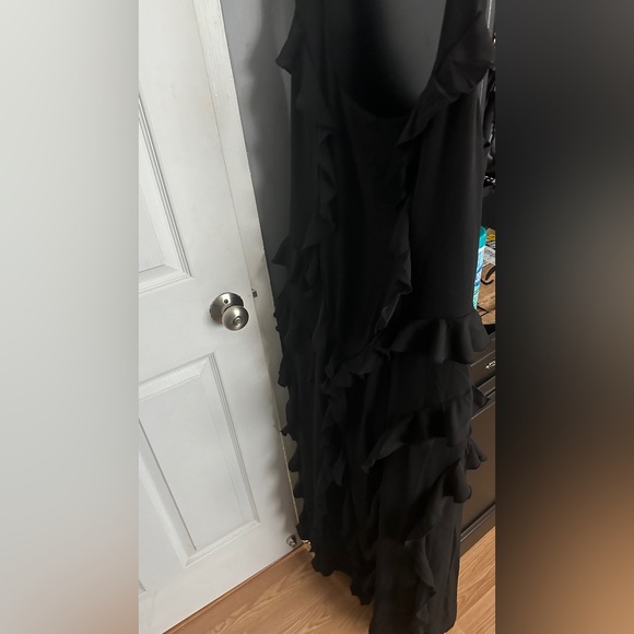 Finesse Black Ruffle Maxi Dress - Picture 2 of 5